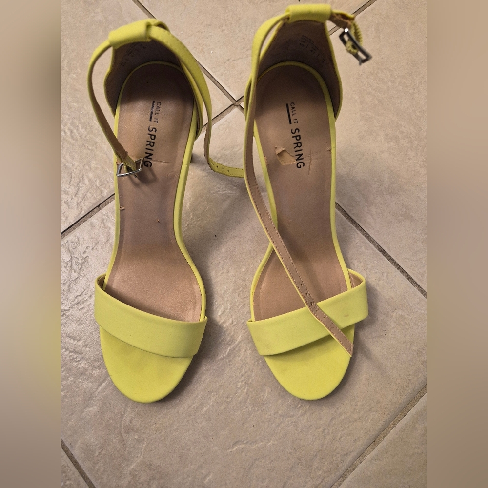 Call It Spring Women's Bright Yellow Heels